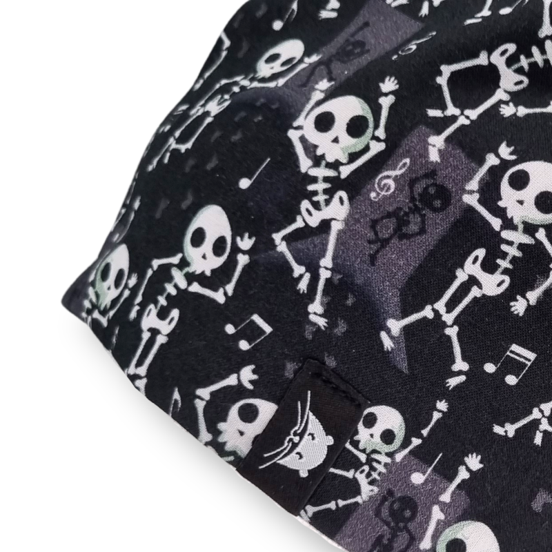 Calot court - dancing skeleton