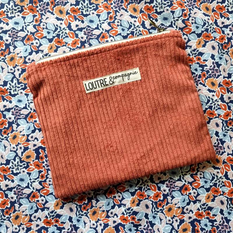 Pochette à calots - velours côtelé terracotta et marnie