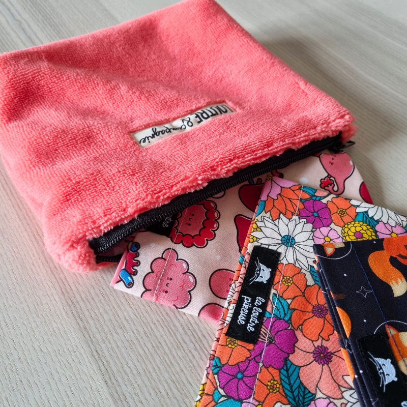Pochette à calots - éponge de bambou corail et papillons