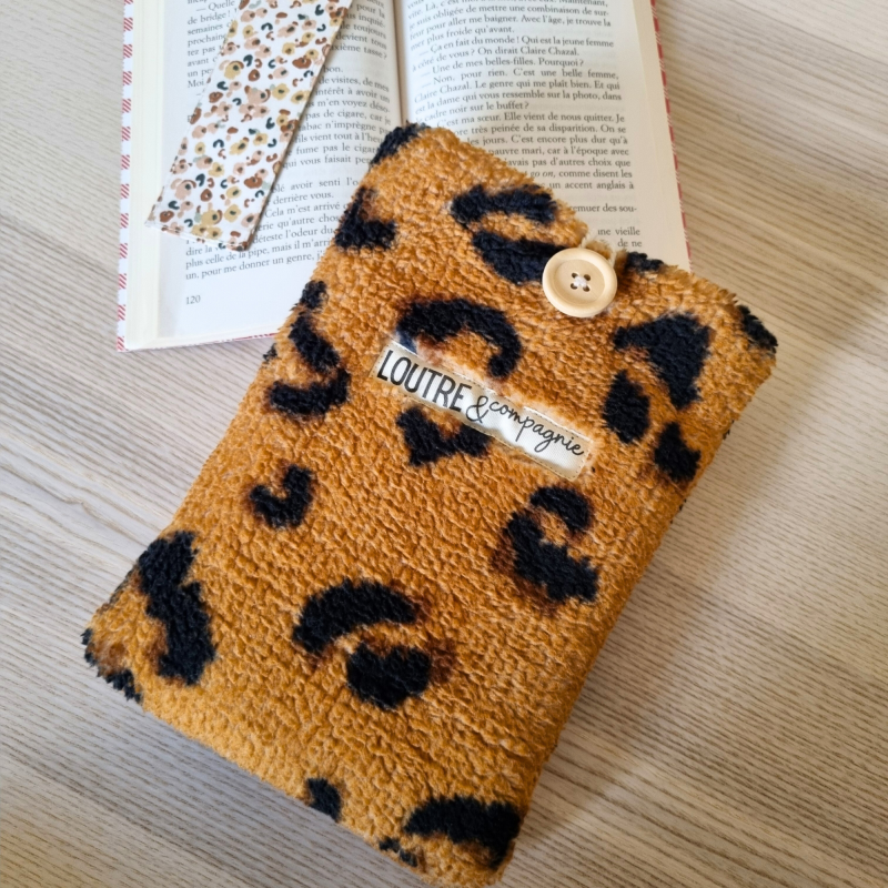 Pochette à livre - moumoute fauve