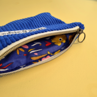 Pochette souple velours côtelé - bleu royal et suzanne