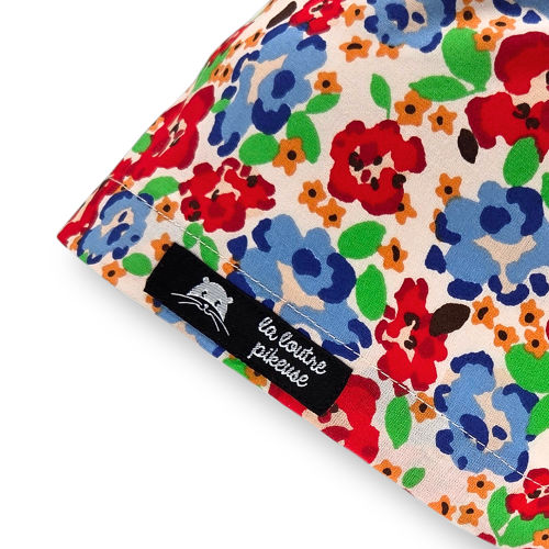 Calot de bloc couvrant avec des fleurs multicolores