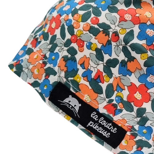 Calot de bloc couvrant avec des fleurs multicolores
