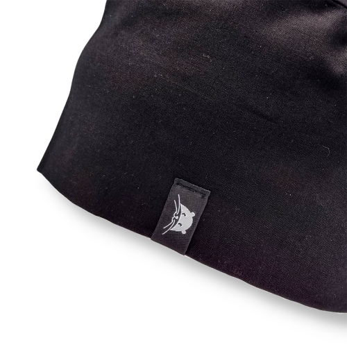 Calot court en tissu noir uni