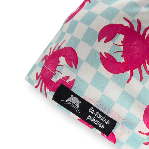Calot de bloc couvrant avec des crabes