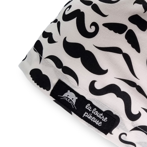 Calot de bloc couvrant avec des moustaches pour movember