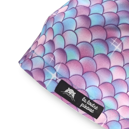 Calot de bloc couvrant avec un motif écailles de sirène mauve