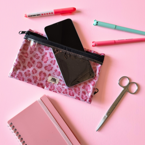 Pochette reverso plastifiée pour stylos et téléphone léopard rose