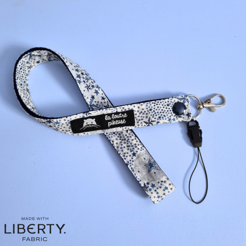 Tour de cou liberty of london