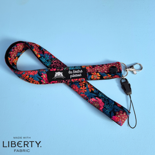 Tour de cou liberty of london
