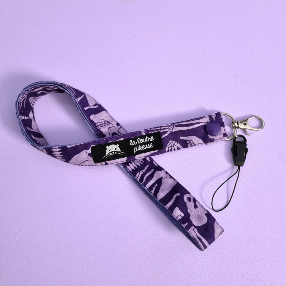 Tour de cou avec des os, traumato, violet