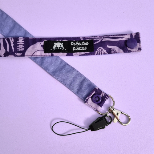 Tour de cou avec des os, traumato, violet