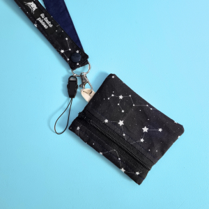 Porte-badge zippé avec des constellations
