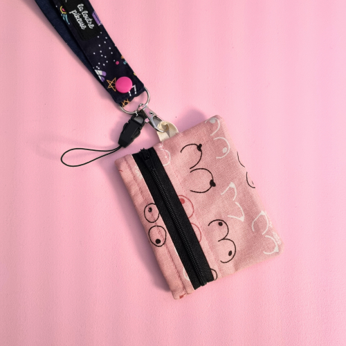 Porte-badge zippé - Girl power Porte-badge zippé avec des seins roses