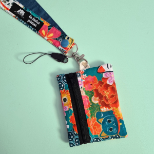 Porte-badge zippé avec des lucky cat