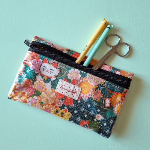 Pochette reverso - Lucky cat Pochette reverso plastifiée pour stylos et téléphone avec des chats